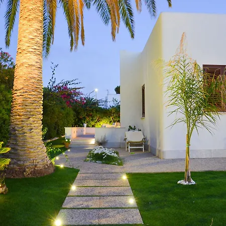 Hotel Almyra *